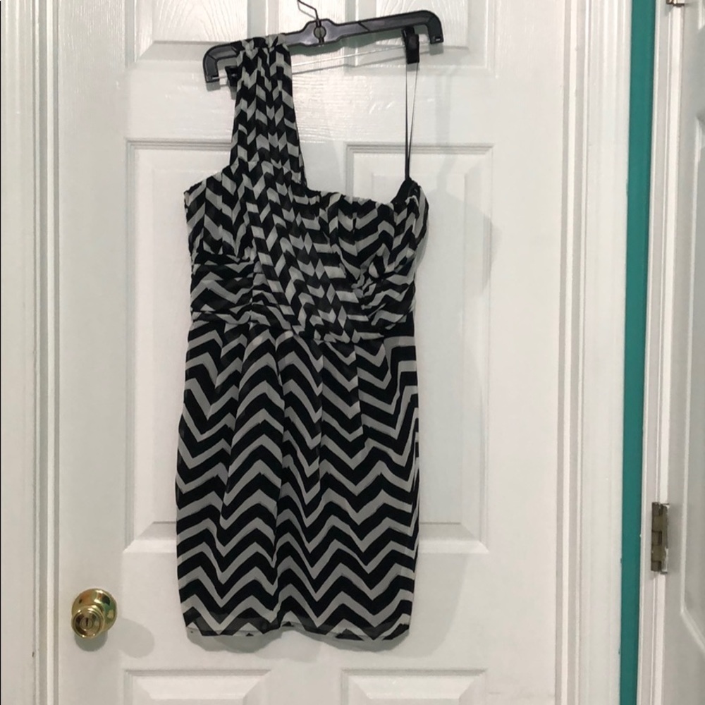 NWT one shoulder H&m dress